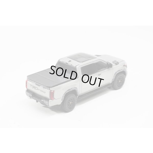 画像2: GCD 1/64 Toyota Tundra TRD PRO - (LHD) - Silver