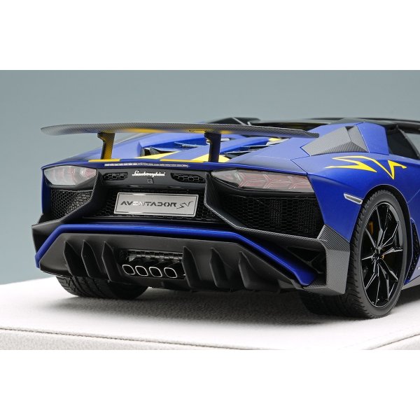 画像8: EIDOLON 1/18 Lamborghini Aventador LP750-4 SV Roadster 2015 Matte Candy Blue / Yellow Stripe Limited 50 pcs.