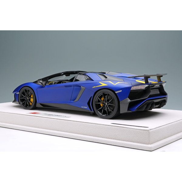 画像3: EIDOLON 1/18 Lamborghini Aventador LP750-4 SV Roadster 2015 Matte Candy Blue / Yellow Stripe Limited 50 pcs.
