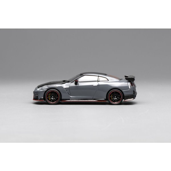 画像4: MOTORHELIX 1/64 Nissan GT-R NISMO (R35) Special Edition 2022 NISMO Stealth Gray
