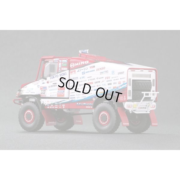 画像2: Platz 1/43 Hino 600 Series Hybrid – 2023 Dakar Rally