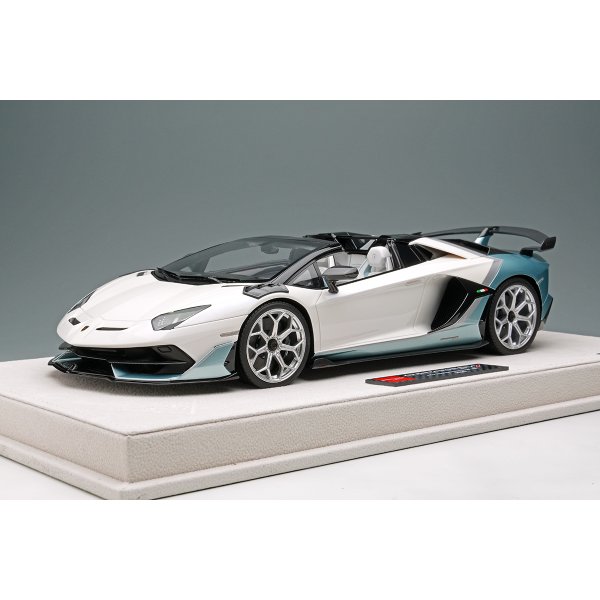 画像2: EIDOLON 1/18 Lamborghini Aventador SVJ Roadster 2020 Ad Personam 2-tone paint Pearl White / Azzurro Tetis Limited 50 pcs.