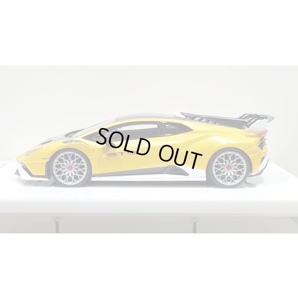 画像2: EIDOLON 1/43 Lamborghini Huracan STO 2021 Grande Giallo Pearl Limited 32 pcs.