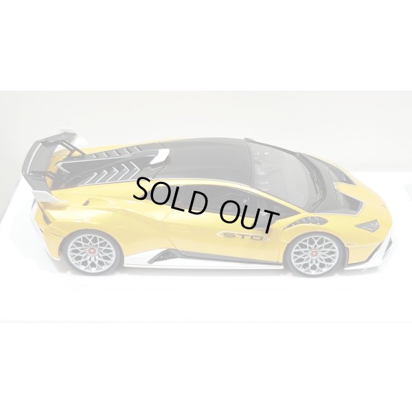 画像8: EIDOLON 1/43 Lamborghini Huracan STO 2021 Grande Giallo Pearl Limited 32 pcs.