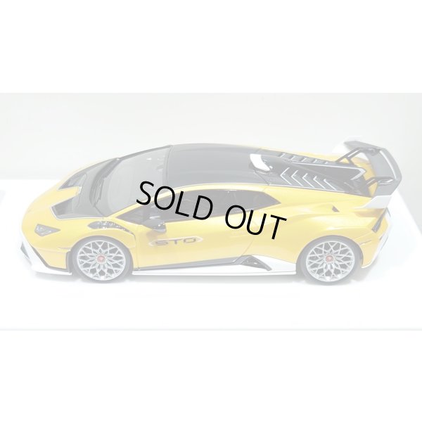 画像4: EIDOLON 1/43 Lamborghini Huracan STO 2021 Grande Giallo Pearl Limited 32 pcs.