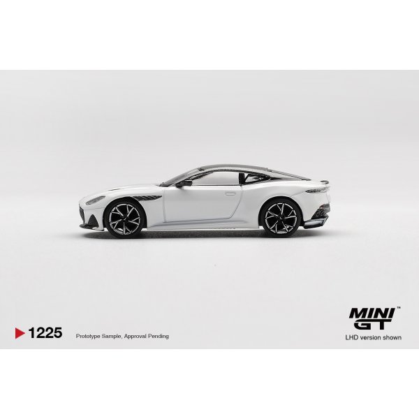 画像4: MINI GT 1/64 Aston Martin DBS Stratus White (LHD)