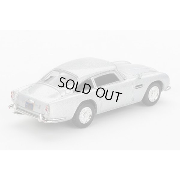 画像3: MINI GT 1/64 Aston Martin DB5 "Casino Royale" (2006) English Packaging