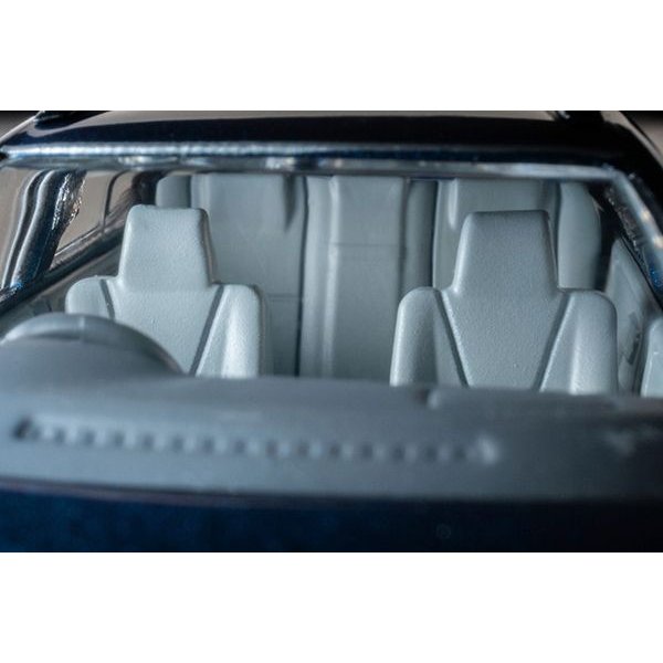 画像8: TOMYTEC 1/64 Limited Vintage NEO Toyota Crown Estate Royal Saloon (Dark Blue) 2000