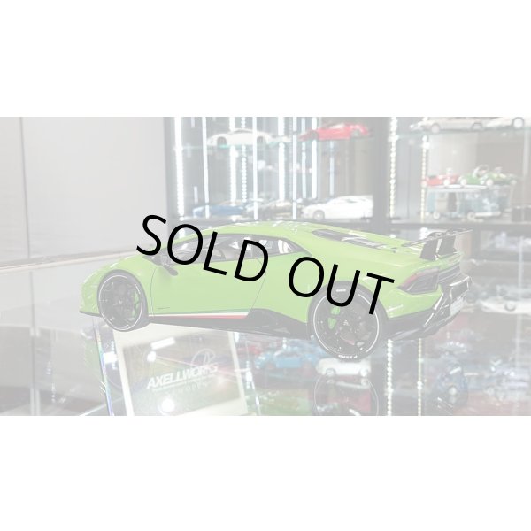 画像3: Autoart 1/18 Lamborghini Huracan Perfprmante Verde Mantis/Pearl Effect Green (3)