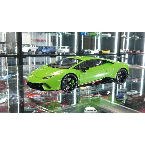画像1: Autoart 1/18 Lamborghini Huracan Perfprmante Verde Mantis/Pearl Effect Green (1)