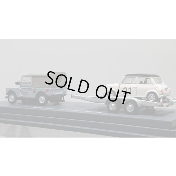 画像3: Schuco 1/87 Land Rover 88 mit Anhanger und Mini Cooper "Delaney Racing" (3)