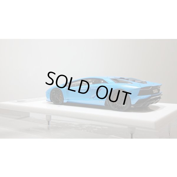 画像3: EIDOLON 1/43 Lamborghini Aventador S 2017 Azzurro Pearl Limited 22pcs. (3)