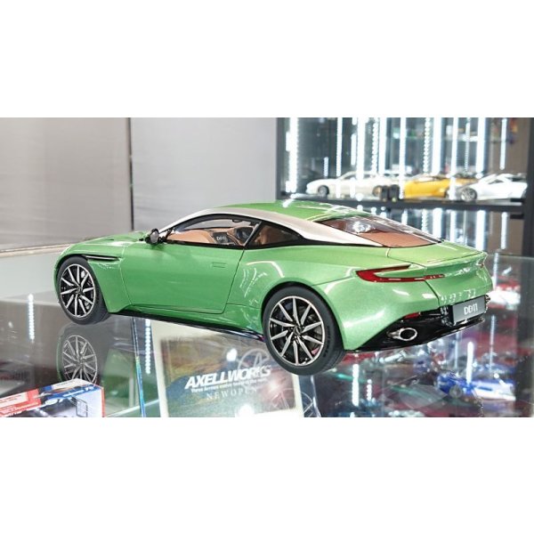 画像3: AUTOart 1/18 ASTON MARTIN DB11 Appletree Green (3)