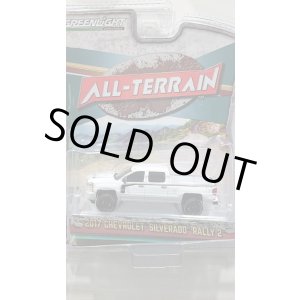 画像: GREEN LIGHT 1:64 ALL TERRAIN Series 8 '17 CHEVROLET SILVERADO RALLY 2