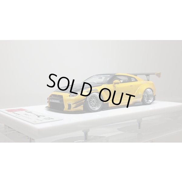 画像1: EIDOLON 1/43 LB WORKS GT-R Type 2 2017 Grande Giallo Pearl Limited 35pcs. (1)