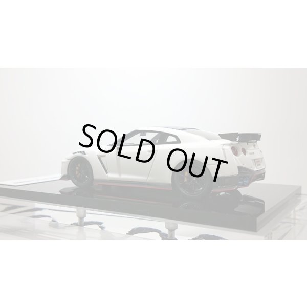 画像3: EIDOLON 1/43 NISSAN GT-R NISMO 2020 Brilliant White Pearl (3)