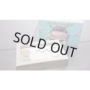 画像: Schuco Piccolo Construction Kit Trabant 601 "Berlin Wall Collapse 30th Anniversary"