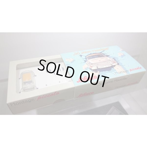 画像3: Schuco Piccolo Construction Kit Trabant 601 "Berlin Wall Collapse 30th Anniversary" (3)