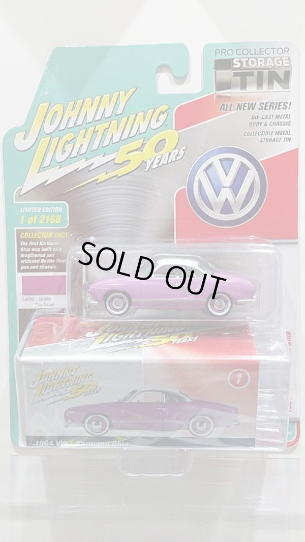 画像1: JOHNNY LIGHTNING 1/64 Collector's Tin 2019 Release 2 '64 VW Karmann Ghia in Pop Lilac (1)