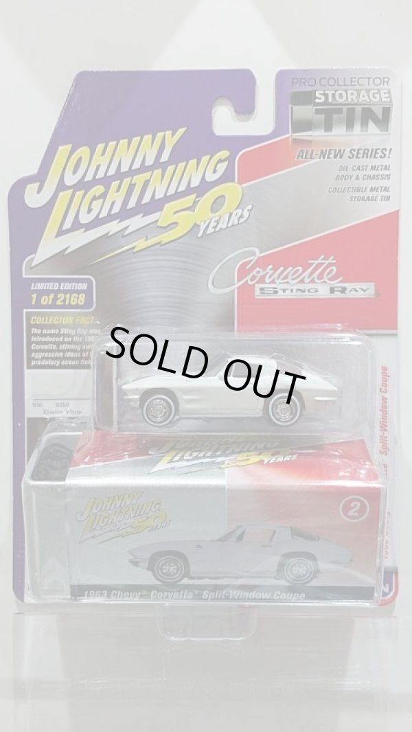 画像1: JOHNNY LIGHTNING 1/64 Collector's Tin 2019 Release 2 '63 Chevy Corvette Split-Window Coupe in Ermine White (1)