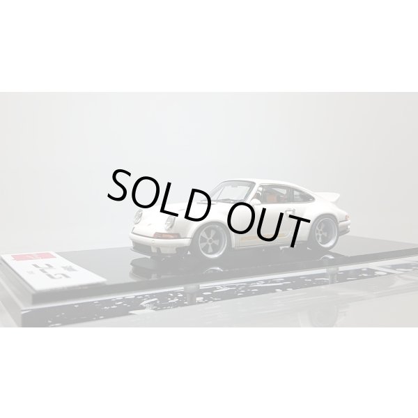 画像1: EIDOLON 1/43 Singer DLS 2018 Pearl White (1)