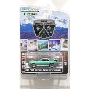画像: GREEN LiGHT EXCLUSIVE 1/64 '67 Ford Mustang Coupe "Ski Country Special" - Loveland Green