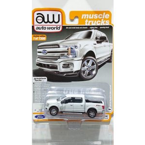 画像: auto world muscle trucks 1/64 '18 Ford F-150 Lariat White Platinum