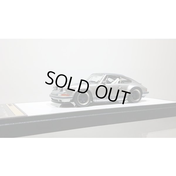 画像1: VISION 1/43 Singer 911(964) Coupe Matte Titanium Silver (with light pod) Limited 80pcs. (1)