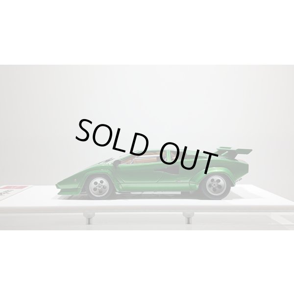 画像2: EIDOLON 1/43 Lamborghini Countach LP400S 1980 with Rear wing Metallic Green (2)