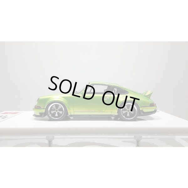 画像2: EIDOLON 1/43 Singer DLS 2018 Giallo Verde Pearl Limited 35pcs. (2)