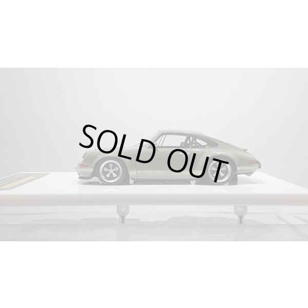 画像2: VISION 1/43 Singer Porsche 911(964) Coupe Green Gray "New Zealand" Limited 35 pcs. (2)