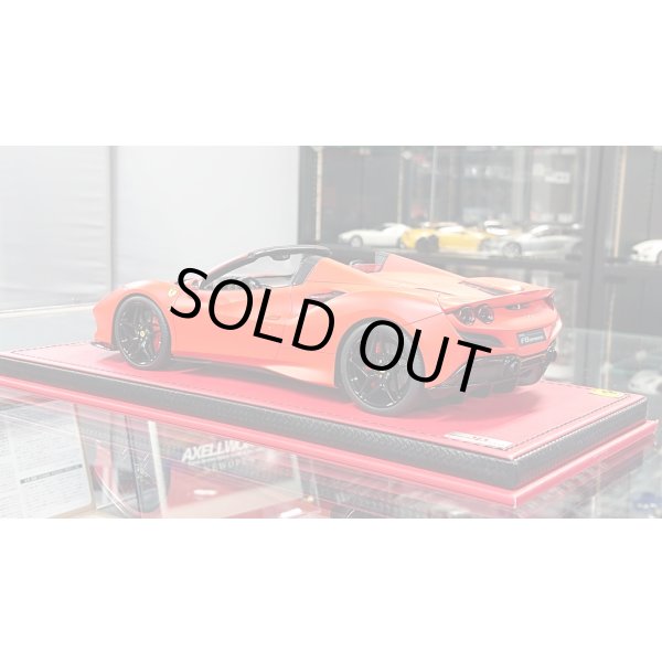 画像4: MR Collection Models 1/18 Ferrari F8 Spider Rosso F1 2019 (Matte) Limited 25pcs. (4)