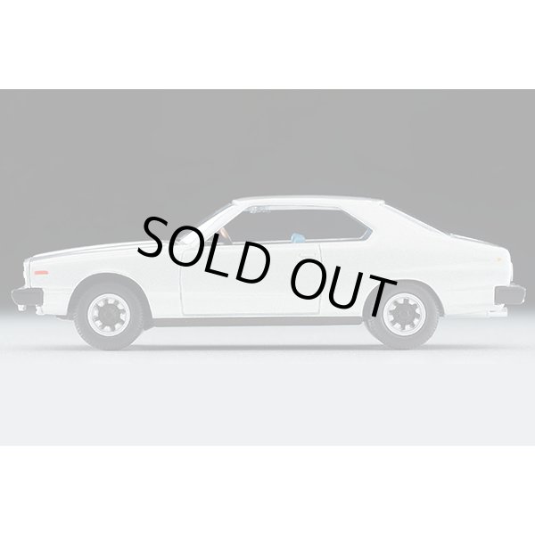 画像4: TOMYTEC 1/64 Limited Vintage NEO Nissan Skyline Hardtop 2000GT-EX '77 Silver (4)