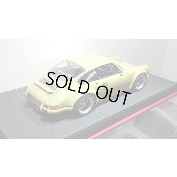 画像6: IDEA 1/18 Singer 911 (964) Coupe Pale Green (6)