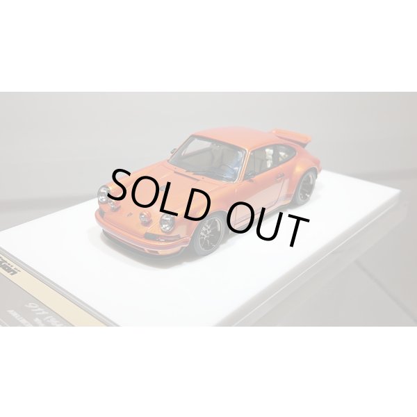 画像4: VISION 1/43 Singer Porsche 911 Wing up Ver. Arancio Pearl Limited 35 pcs. (4)
