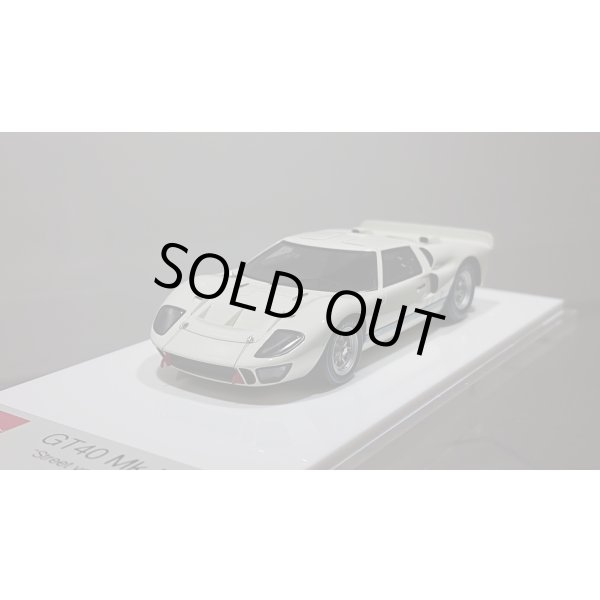 画像4: EIDOLON 1/43 GT40 Mk.II Street ver. 1966 Ivory White Limited 100 pcs. (4)
