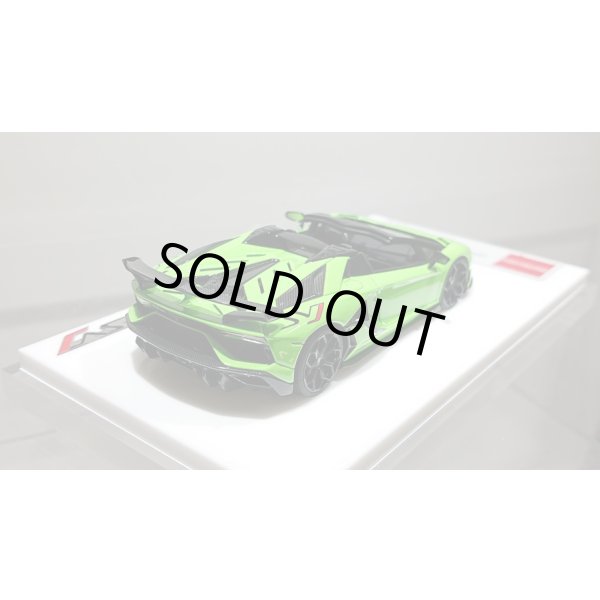 画像10: EIDOLON 1/43 Lamborghini Aventador SVJ Roadster 2019 (Leirion wheel) Verdes Scandal (Style Package) Limited 60 pcs. (10)