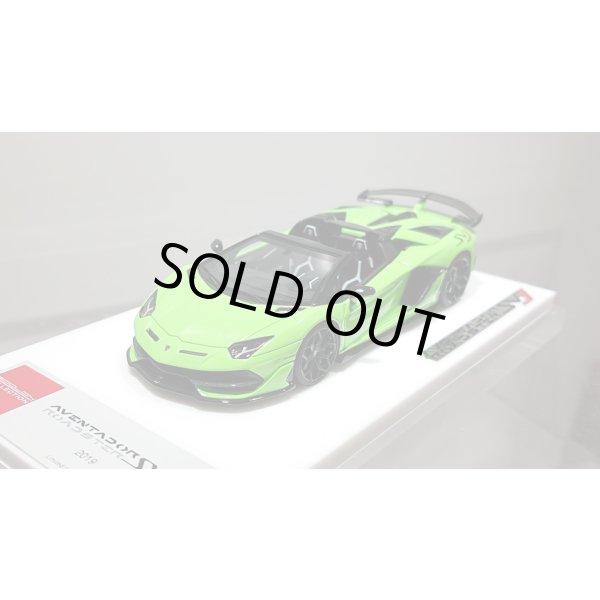 画像9: EIDOLON 1/43 Lamborghini Aventador SVJ Roadster 2019 (Leirion wheel) Verdes Scandal (Style Package) Limited 60 pcs. (9)