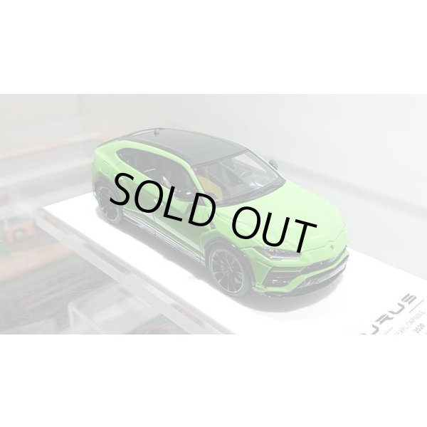画像9: EIDOLON 1/43 Lamborghini URUS Pearl Capsule 2020 Verde Mantis (Pearl Green) Limited 80 pcs. (9)