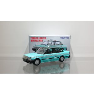 画像: TOMYTEC 1/64 Limited Vintage NEO Toyota Crown Sedan Taxi (Green Cab)