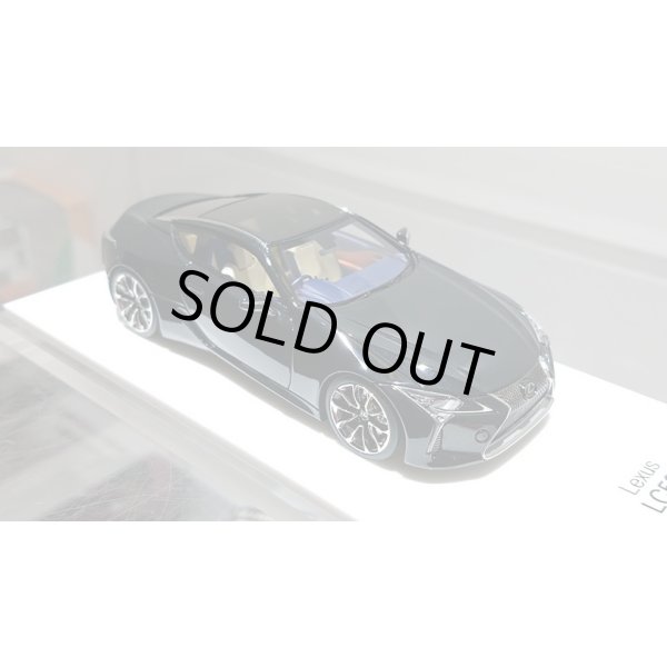 画像11: EIDOLON Lexus LC500 "L Package" 2017 Graphite Black Glass Flakes (Breezy Blue Interior) Limited 50 pcs. (11)