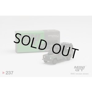 画像: MINI GT 1/64 Land Rover Defender 110 Military Camouflage (香港限定)