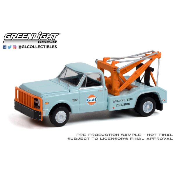 画像2: GREEN LiGHT EXCLUSIVE 1/64 1969 Chevrolet C-30 Dually Wrecker - Gulf Oil "Welding Tire Collision" (2)