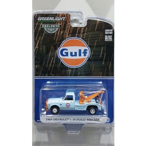 画像: GREEN LiGHT EXCLUSIVE 1/64 1969 Chevrolet C-30 Dually Wrecker - Gulf Oil "Welding Tire Collision"