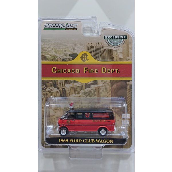 画像1: GREEN LiGHT EXCLUSIVE 1/64 1969 Ford Club Wagon Ambulance - Chicago Fire Department (1)
