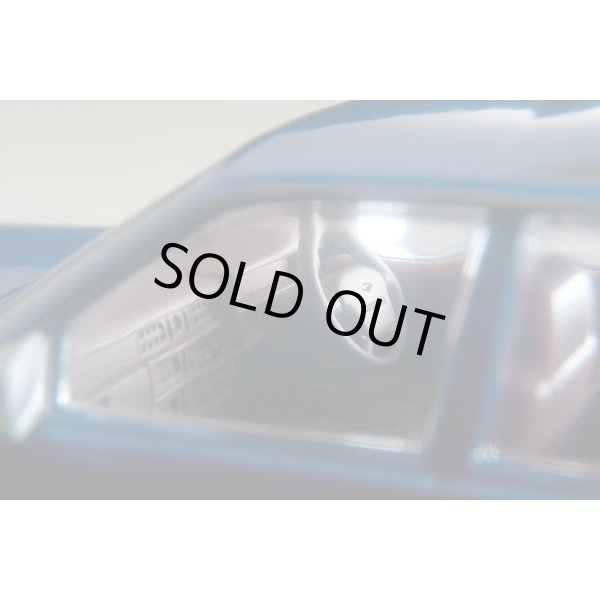 画像10: TOMYTEC 1/64 Limited Vintage NEO Nissan Gloria Wagon V20E GL Custom Ver. (Blue / Wood grain) (10)