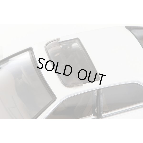 画像9: TOMYTEC 1/64 Limited Vintage NEO Toyota Chaser Avante G (White / Silver) (9)