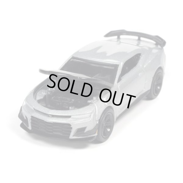画像3: auto world 1/64 2019 Chevy Camaro ZL1 1LE Satin Steel / Black (3)