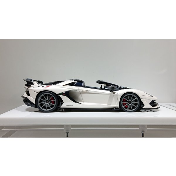 画像6: EODOLON 1/43 Lamborghini Aventador SVJ Roadster 2019 (Nireo wheel) Matte Pearl White Limited 80 pcs. (6)