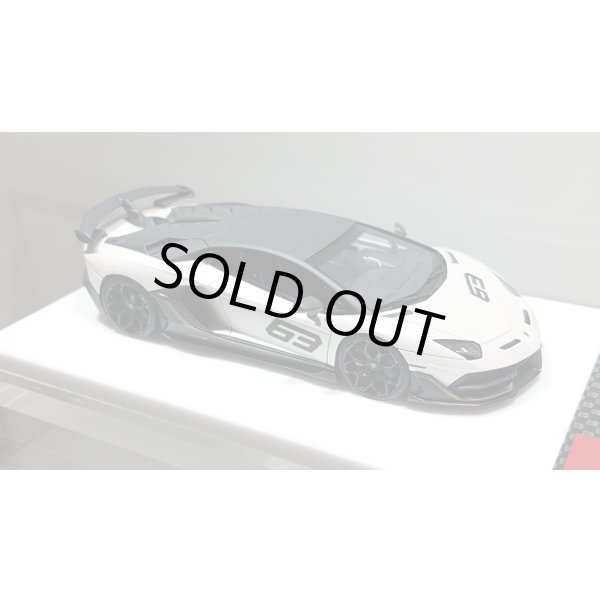 画像11: EIDOLON 1/43 Lamborghini Aventador SVJ 63 2018 Matte Pearl White Limited 100 pcs. (11)